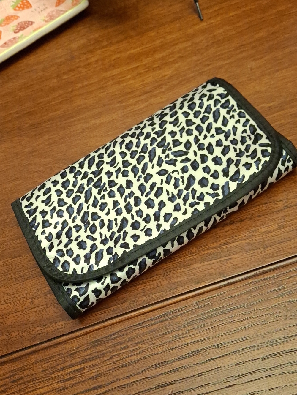 Leopard Print Case Black & White